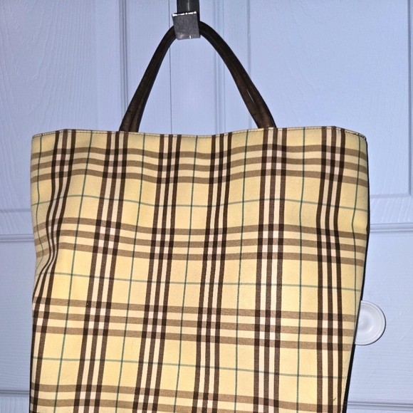 BURBERRY STRIPE AUTHENTIC  VINTAGE HANDBAG - Picture 2 of 13